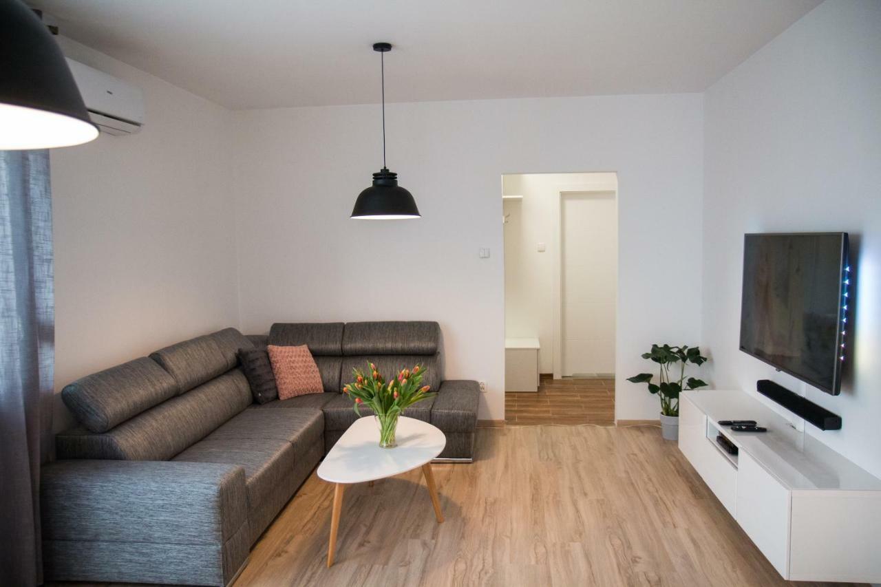 Apartament F&J Torun Luaran gambar